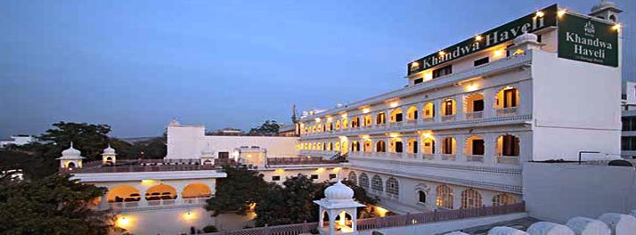 Khandwa Haveli - Jaipur 01.jpg